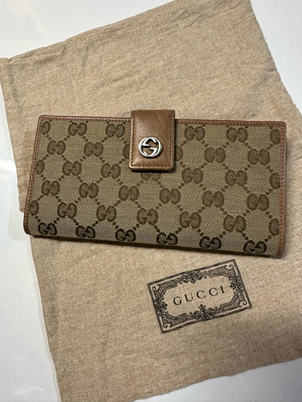 GUCCI Wallet GG Monogram